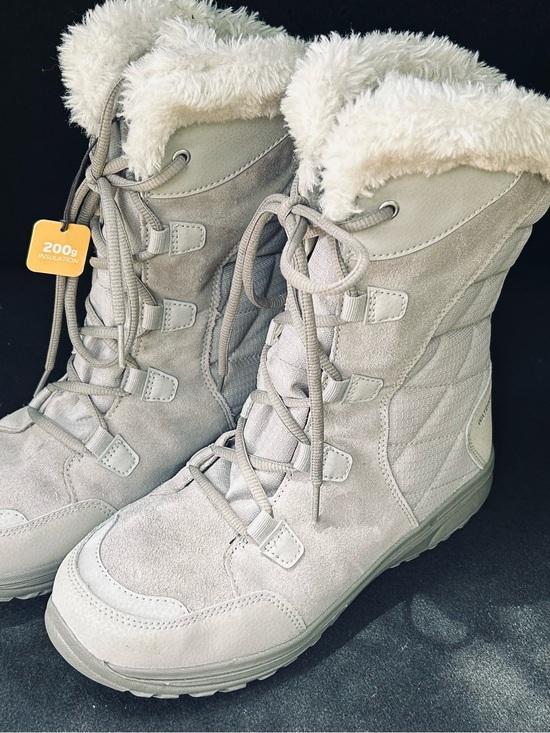 Columbia Sportswear Company Shoes - Women Columbia Sportswear faux fur boots